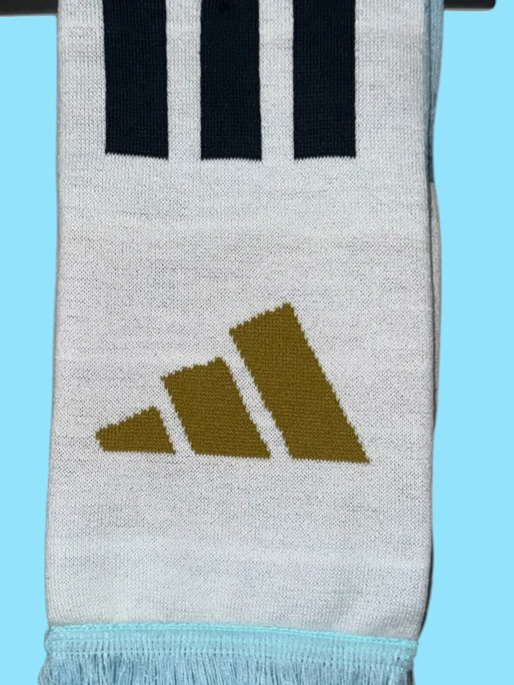 Adidas Argentina 26. AFA Crest Light Blue & White Soccer Scarf. FIFA 2026. New
